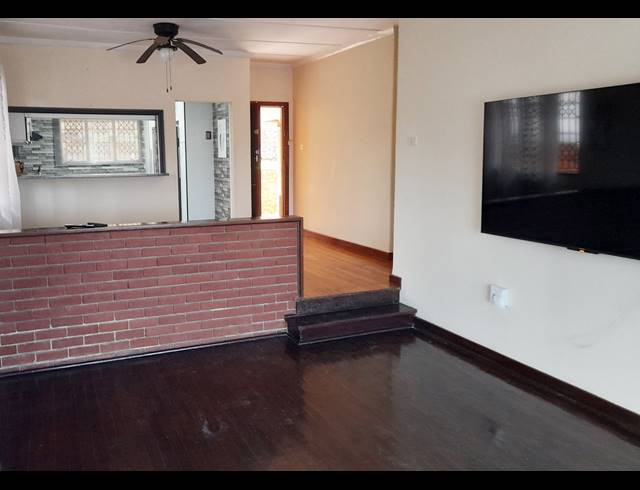 4 BEDROOM HOUSE FOR SALE IN BLUFF